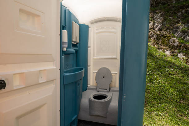 Best Portable toilet rental cost  in Forrest, IL